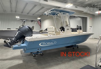 2027 Robalo 226 Cayman Atlas Blue  Boat